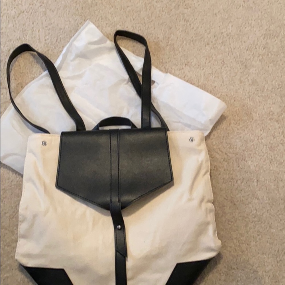 Brand new Deux Lux backpack.